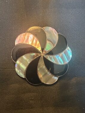 Vintage Mexican Sterling Silver Pinwheel Brooch Abalone & Black Onyx Inlay